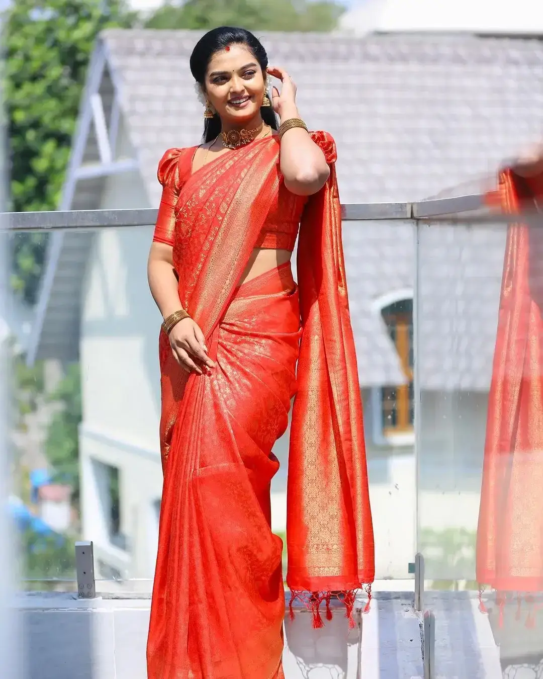 TELUGU TV ACTRESS ANU VARSHA PHOTOS IN ORANGE SAREE 2